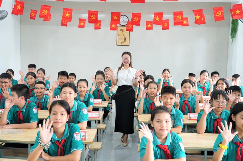 Nghệ An quyết tâm phát huy 'thời kỳ vàng' của giáo dục và đào tạo