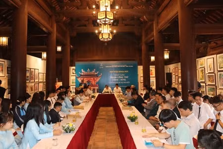 Hội thảo thu hút đông đảo giới nghiên cứu lịch sử.