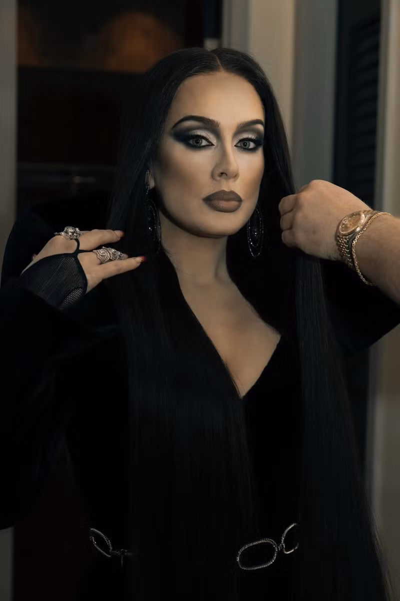 Adele chọn phong cách thanh lịch và nhẹ nhàng cho lễ Halloween năm nay. 10 trang phục Halloween đẹp bất ngờ của sao thế giới