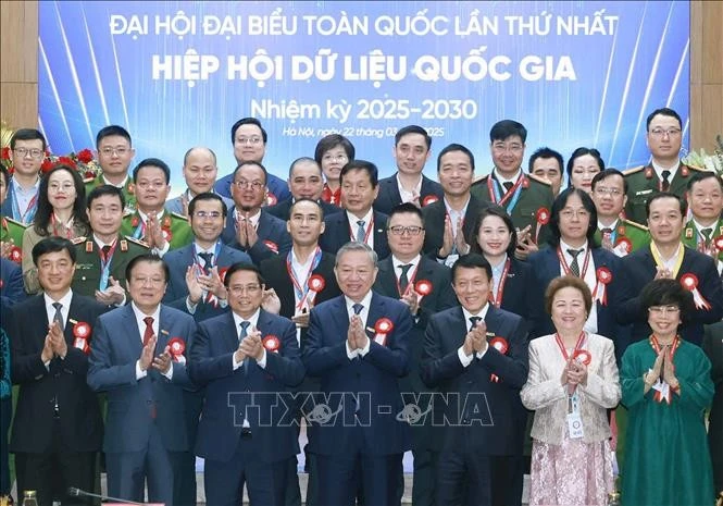 Tổng Bí thư Tô Lâm, Thủ tướng Phạm Minh Chính và các đại biểu. Ảnh: Thống Nhất/TTXVN