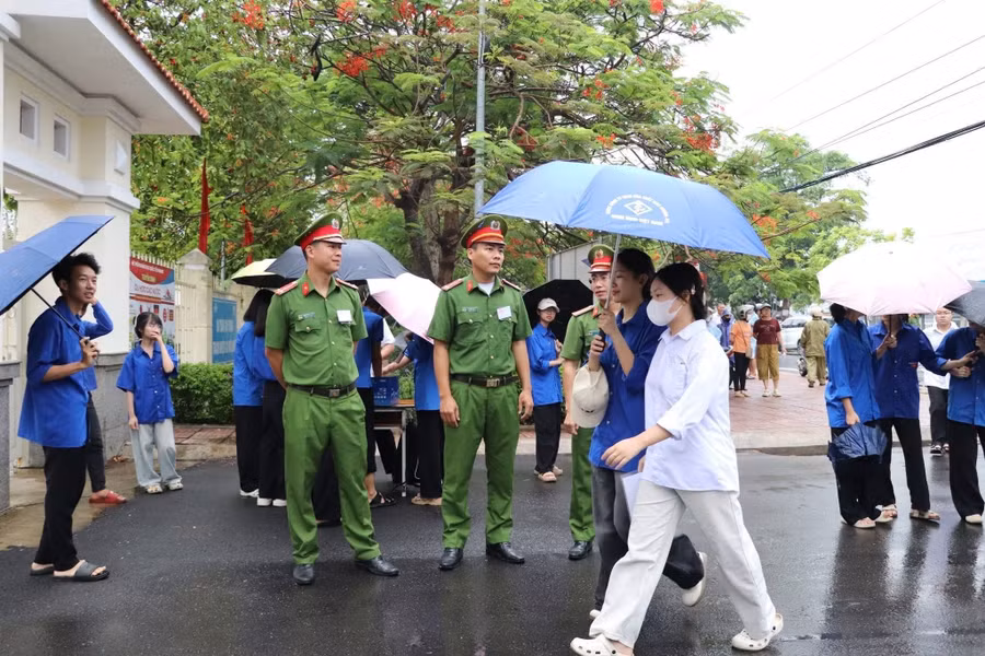 thpt-kim-son-b.jpg