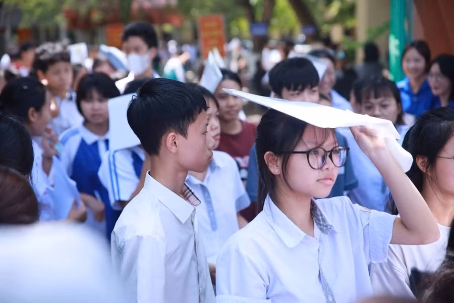 Thí sinh tham dự Kỳ thi tuyển sinh lớp 10 THPT năm học 2026-2027 tại Ninh Bình. 