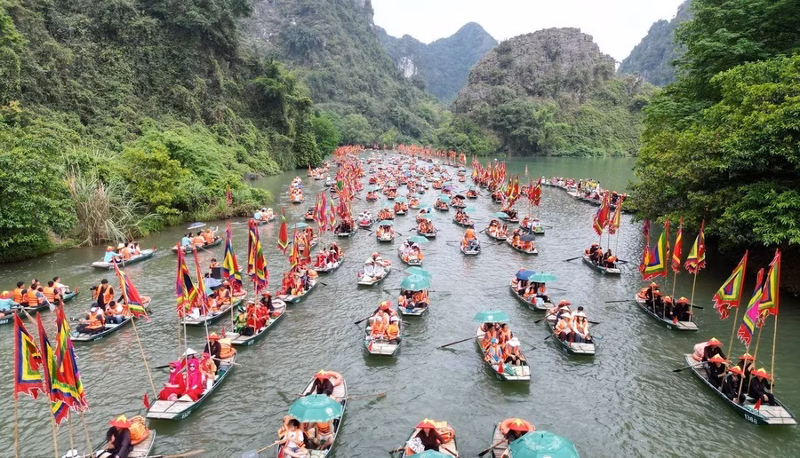 Quần thể danh thắng Tràng An - nền tảng để Ninh Bình phát triển theo định hướng đô thị di sản thiên niên kỷ.