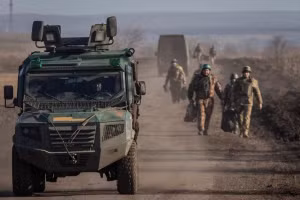 Binh sĩ Ukraine ở tiền tuyến.