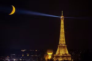 Công bố 15 khoảnh khắc đẹp nhất của Mặt trăng năm 2024