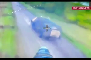 Video drone FPV sợi quang xóa sổ thiết bị đối phương gần khu vực Kursk