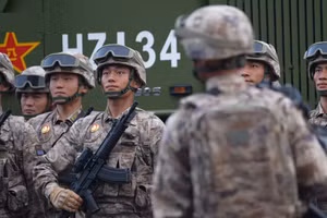 Lính thủy đánh bộ PLA trong một cuộc diễu hành. Ảnh: Wikimedia Commons