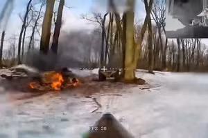 Đòn tập kích đánh sập loạt kho hậu cần và hàng chục xe cơ giới