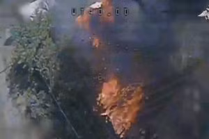 Hỏa lực dồn dập thiêu hủy 10 xe tăng, hơn 139 kho đạn