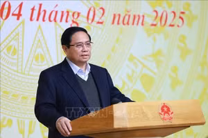 Thủ tướng Phạm Minh Chính chủ trì Phiên họp thứ hai Ban Chỉ đạo xây dựng nhà máy điện hạt nhân. (Ảnh: Dương Giang/TTXVN)