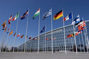 NATO thúc giục Bắc Âu và Baltic chuẩn bị chiến tranh thông tin