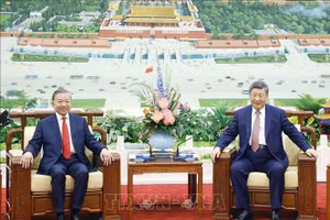 Tổng Bí thư, Chủ tịch nước Tô Lâm và Phu nhân cùng Tổng Bí thư, Chủ tịch nước Tập Cận Bình và Phu nhân dự tiệc trà