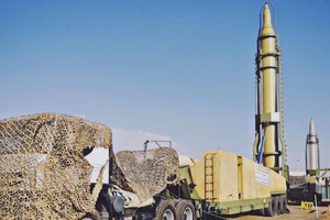 Tên lửa đạn đạo Ghadr của Iran.