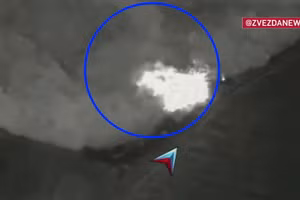 Khoảnh khắc đòn đánh tên lửa trúng bệ phóng HIMARS và S-300