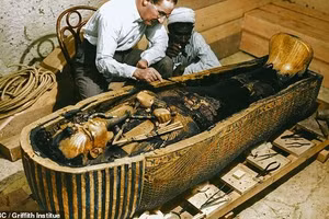Bí mật nghi lễ vua Tutankhamun hé lộ từ cổ vật kỳ lạ