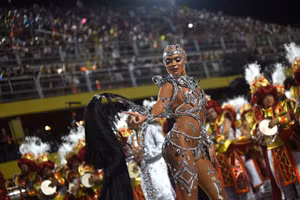 Mãn nhãn lễ hội hóa trang ở Rio de Janeiro