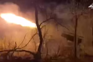 Đòn hỏa lực đánh sập xe bọc thép HMMWV, radar AN/TPQ-36