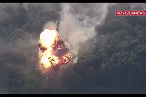 Xem UAV Geran-2 phá hủy tháp ăng-ten tại Sumy