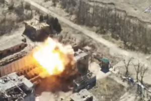 Nga tung hoả lực tập kích sân bay, xóa sổ 11 trạm tác chiến, 24 kho vật tư và gần 500 UAV của Ukraine