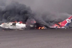 Israel cho biết sân bay Sanaa đã bị "vô hiệu hóa hoàn toàn" trong các cuộc tấn công vào thủ đô Yemen.