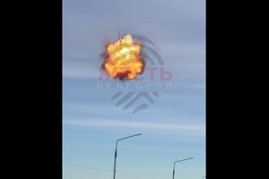 Đòn tấn công quy mô lớn thiêu rụi loạt radar phản pháo, kho UAV