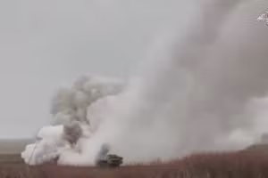 Video Tornado-S thiêu rụi điểm triển khai ngụy trang của một lữ đoàn tại DPR