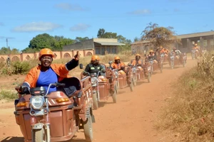 Công ty khởi nghiệp Mobility for Africa của Zimbabwe muốn mang xe 3 bánh chạy điện đến các vùng nông thôn trên khắp châu Phi. Ảnh: Mobility for Africa