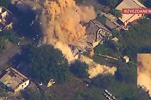 Khoảnh khắc đạn Krasnopol phá trạm chỉ huy UAV bằng một phát bắn