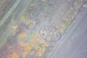 Đòn tấn công kết hợp vào nơi tập trung quân, phá hàng chục xe bọc thép và pháo