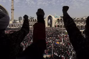Hình ảnh tại lễ tang ông Ali Khamenei.