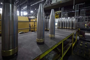 Thiếu đất hiếm và nhân lực khiến kế hoạch tái vũ trang EU lung lay