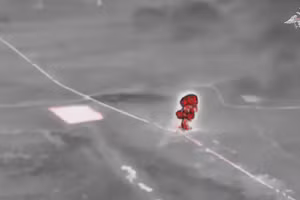 Hỏa lực xóa sổ 10 trạm tác chiến điện tử và 7 kho đạn