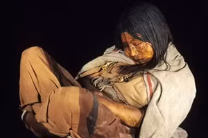 Bí ẩn thiếu nữ Inca 500 năm vẫn nguyên vẹn trên đỉnh Andes