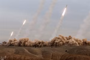 Iran thông báo làn sóng tấn công mới nhắm vào siêu chiến đấu cơ F-35 và loạt mục tiêu