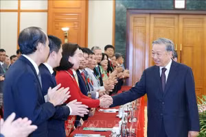 Tổng Bí thư Tô Lâm gặp mặt nông dân xuất sắc, nhà khoa học của nhà nông năm 2025