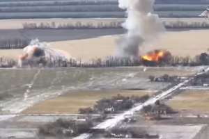 Đòn tập kích chính xác xóa sổ kho đạn, phá hủy hàng loạt khí tài hạng nặng