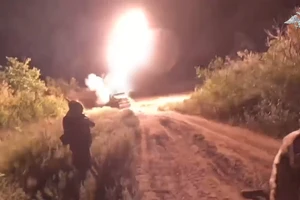 Đòn tấn công đa hướng xóa sổ loạt khí tài hiện đại, kiểm soát thêm lãnh thổ