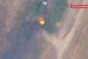 M777 bị xóa sổ trong rừng sau pha phối hợp giữa UAV ZAZA và Lancet