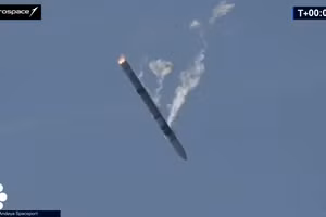 Video tên lửa đẩy đầu tiên của Đức rơi xuống biển ngay sau khi phóng