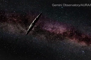Khối sáng bí ẩn dài 20km bay xuyên hệ Mặt Trời: Sao chổi hay UFO?