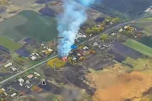 Đòn hỏa lực xóa sổ trung tâm liên lạc vệ tinh, 3 xe tăng và loạt xe bọc thép