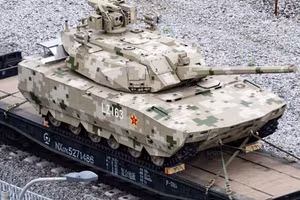 PLA chuyển từ chiến thuật đội hình tăng nặng truyền thống sang chiến đấu tầm xa, dựa trên cảm biến và kết nối mạng.