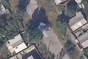 UAV thiêu rụi tăng Leopard, đòn tập kích phá tan khu lắp ráp UAV