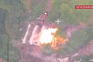 Khoảnh khắc Iskander khai hỏa, biến trận địa thành biển lửa