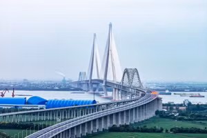 Cầu dây văng dài nhất thế giới thông xe, rút hành trình còn 20 phút