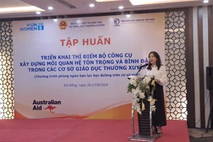 TS Lê Thị Hằng - Phó Vụ trưởng phát biểu khai mạc tập huấn.