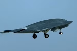 UAV tàng hình bước vào huấn luyện thực tế, hé lộ chiến lược trên không mới