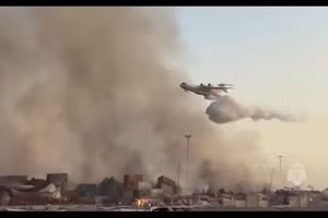 Video máy bay Be-200 và Il-76 dập tắt đám cháy khổng lồ ở Iran