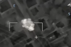 Hỏa lực tập kích doanh nghiệp quốc phòng, xóa sổ loạt radar, kho đạn