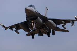Máy bay F-16.